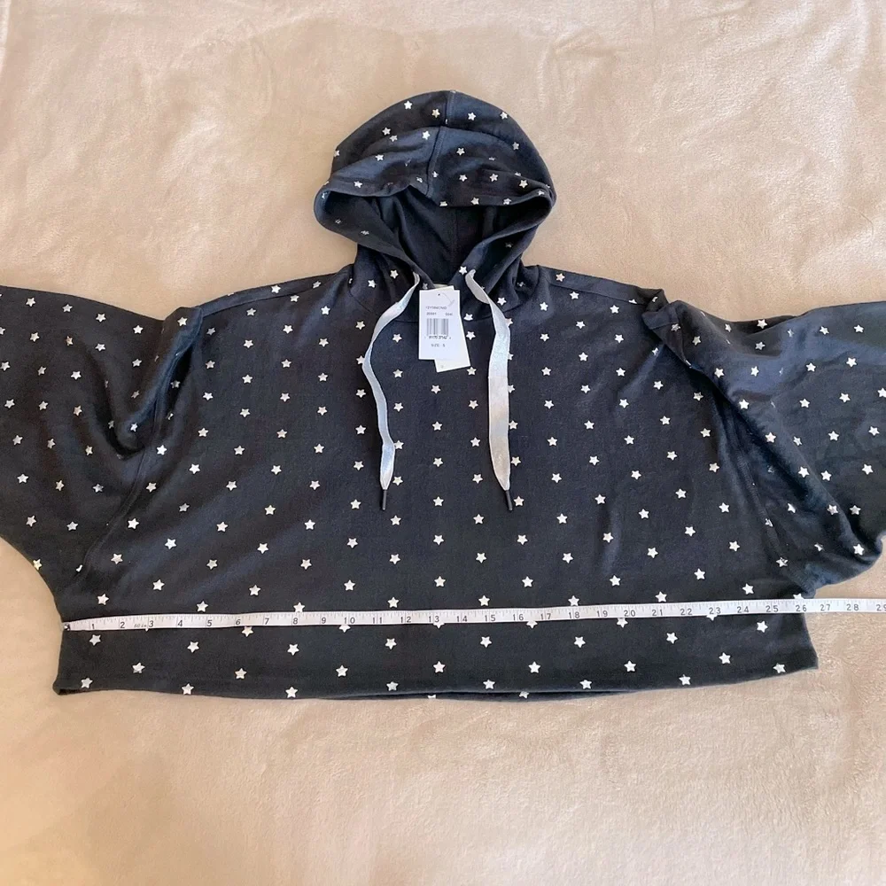 Rowa Hooded Oversized Star Cropped Sweater - Size S - Picture 7 of 13